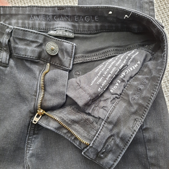 AEO American Eagle Hi Rise Jegging Distressed Knees Skinny Jeans Faded Black - Picture 7 of 9